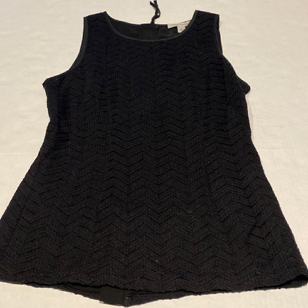 Black lace sleeveless top zips all the way up back size sm by banana republic